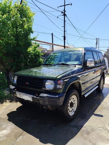 Mitsubishi Pajero 1996, 300,000 km - 2.8 l - Bakı