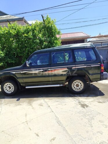 Mitsubishi Pajero 1996, 300,000 km - 2.8 l - Bakı