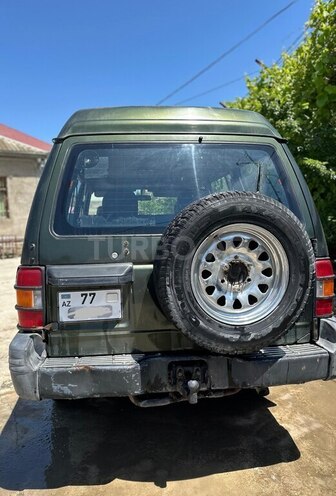 Mitsubishi Pajero 1996, 300,000 km - 2.8 l - Bakı