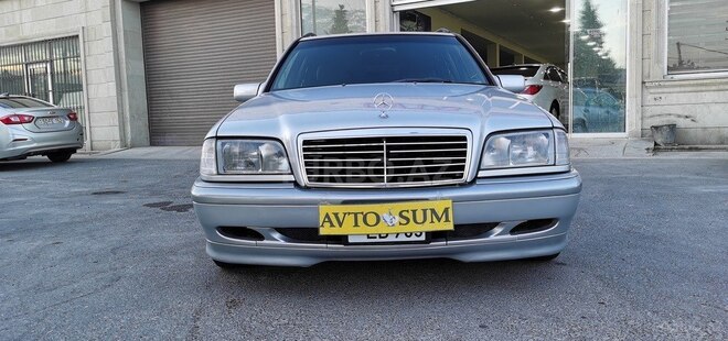 Mercedes C 240 1999, 243,000 km - 2.4 л - Sumqayıt