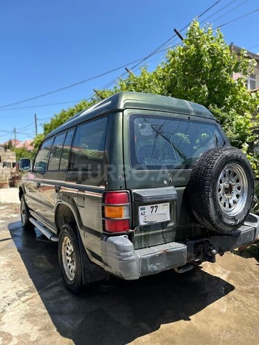 Mitsubishi Pajero 1996, 300,000 km - 2.8 l - Bakı