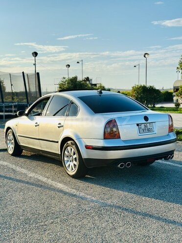 Volkswagen Passat 2001, 225,520 km - 1.8 l - Bakı