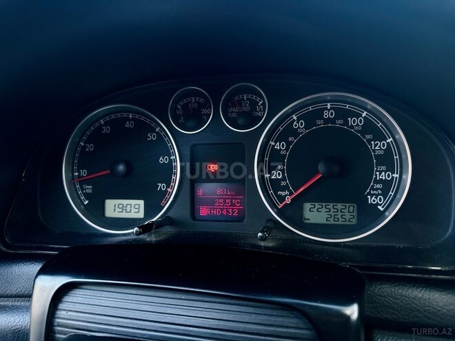Volkswagen Passat 2001, 225,520 km - 1.8 l - Bakı