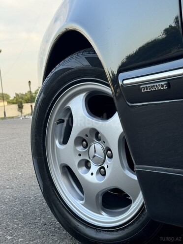 Mercedes E 220 d 2000, 360,000 km - 2.2 l - Sabirabad