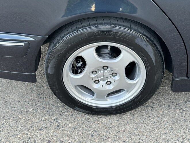 Mercedes E 220 d 2000, 360,000 km - 2.2 l - Sabirabad