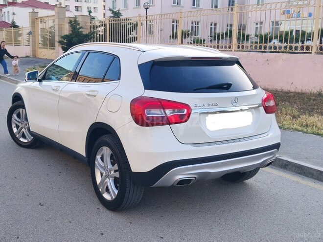 Mercedes GLA 250 2016, 136,794 km - 2.0 l - Bakı