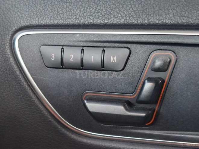 Mercedes GLA 250 2016, 136,794 km - 2.0 l - Bakı