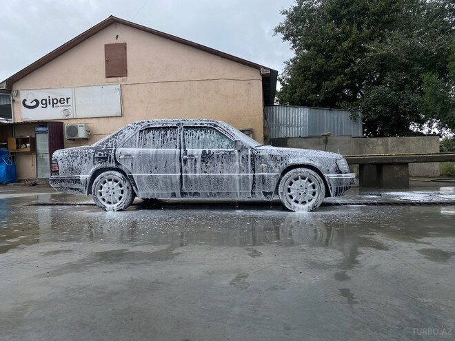 Mercedes E 220 1993, 486,000 km - 2.2 l - Kürdəmir
