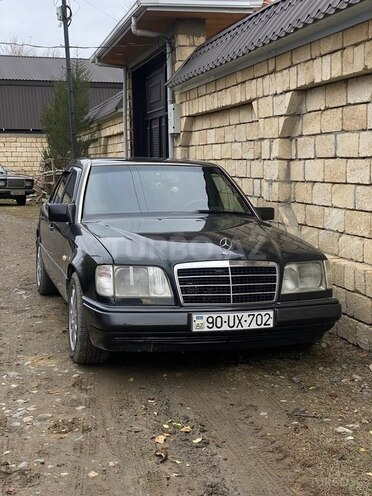 Mercedes E 220 1993, 486,000 km - 2.2 l - Kürdəmir