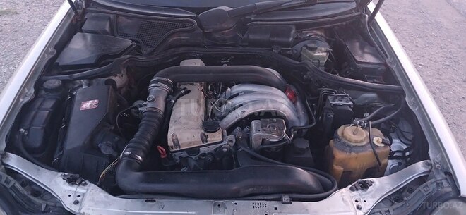 Mercedes E 220 d 1997, 234,123 km - 2.2 l - Sumqayıt