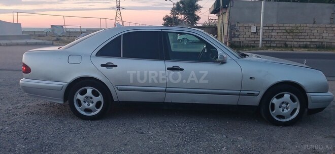 Mercedes E 220 d 1997, 234,123 km - 2.2 l - Sumqayıt