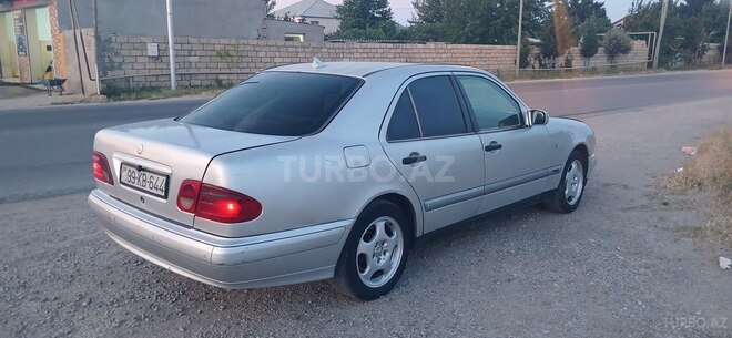 Mercedes E 220 d 1997, 234,123 km - 2.2 l - Sumqayıt