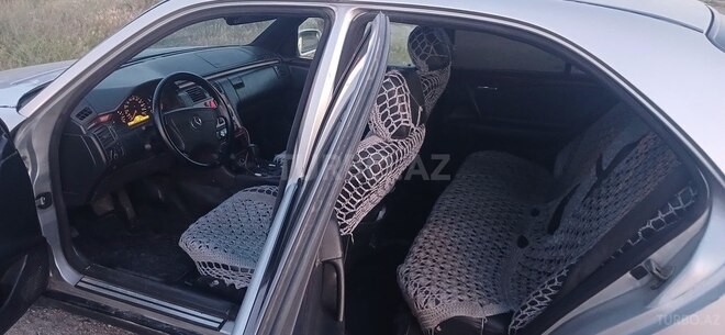Mercedes E 220 d 1997, 234,123 km - 2.2 l - Sumqayıt