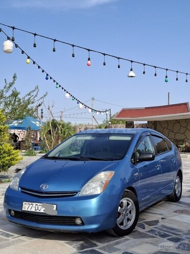 Toyota Prius 2007, 315,000 km - 1.5 l - Salyan
