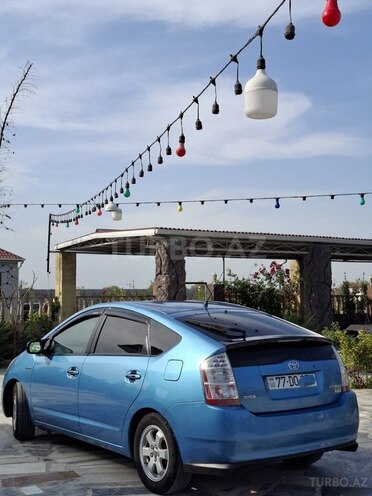 Toyota Prius 2007, 315,000 km - 1.5 l - Salyan