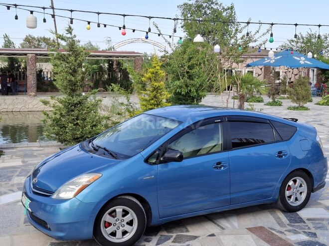 Toyota Prius 2007, 315,000 km - 1.5 l - Salyan