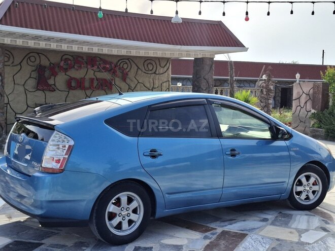 Toyota Prius 2007, 315,000 km - 1.5 l - Salyan