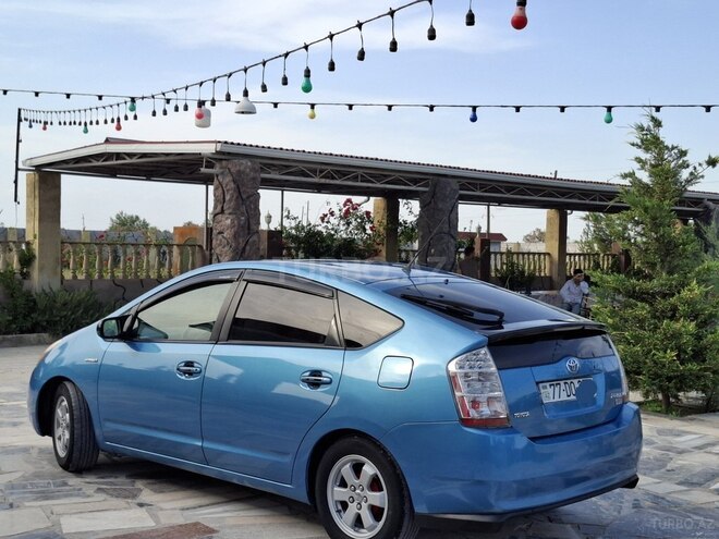 Toyota Prius 2007, 315,000 km - 1.5 l - Salyan
