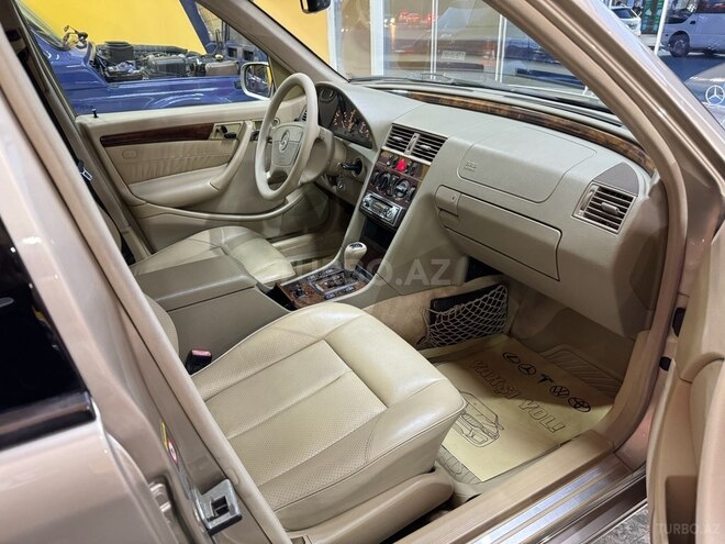 Mercedes C 230 2000, 183,000 km - 2.3 l - Sumqayıt