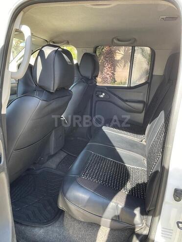Nissan Navara 2013, 260,000 km - 2.5 l - Bakı