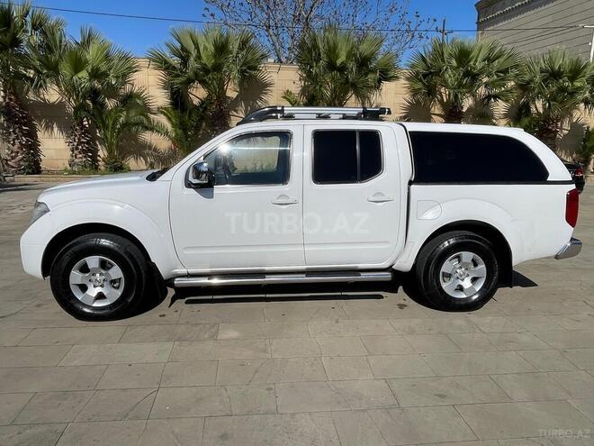 Nissan Navara 2013, 260,000 km - 2.5 l - Bakı