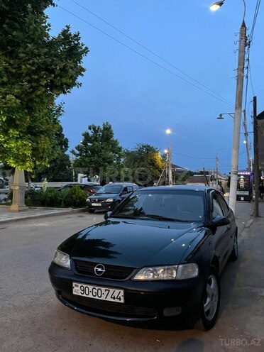 Opel Vectra 1998, 330,000 km - 2.0 l - Gəncə