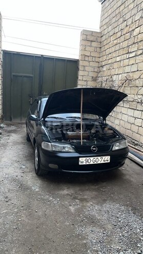 Opel Vectra 1998, 330,000 km - 2.0 l - Gəncə