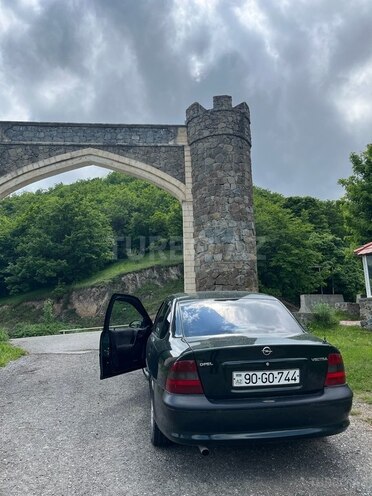 Opel Vectra 1998, 330,000 km - 2.0 l - Gəncə
