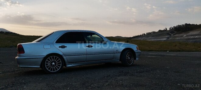 Mercedes C 240 1997, 370,000 km - 2.4 l - Bakı