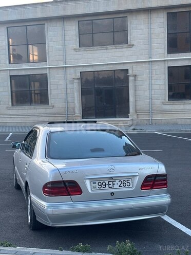 Mercedes E 240 2001, 350,000 km - 2.6 l - Sumqayıt