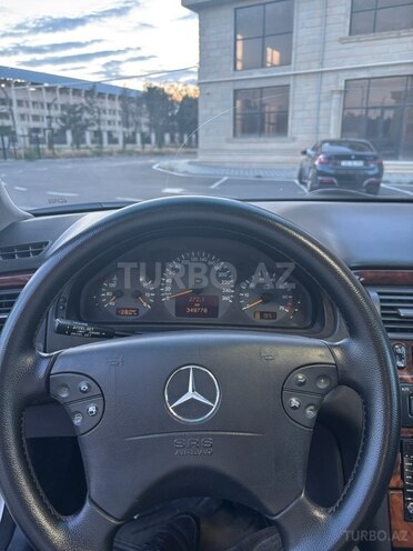 Mercedes E 240 2001, 350,000 km - 2.6 l - Sumqayıt