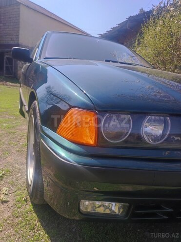 BMW 318 1993, 350,000 km - 1.8 l - Qax