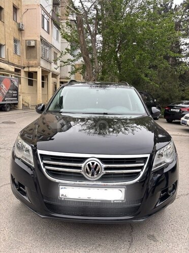 Volkswagen Tiguan 2009, 68,000 km - 2.0 l - Bakı