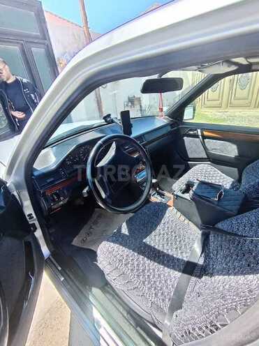 Mercedes E 220 1994, 495,000 km - 2.2 l - Bakı