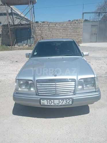 Mercedes E 220 1994, 495,000 km - 2.2 l - Bakı