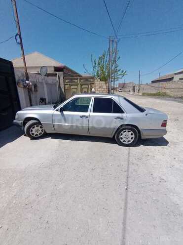 Mercedes E 220 1994, 495,000 km - 2.2 l - Bakı
