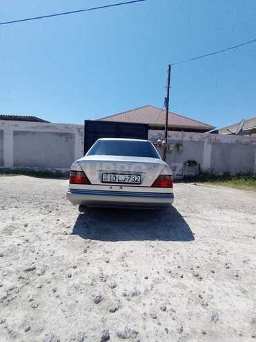 Mercedes E 220 1994, 495,000 km - 2.2 l - Bakı
