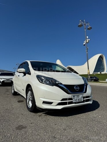 Nissan Note-2