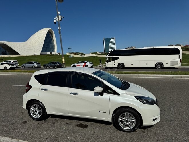 Nissan Note-15