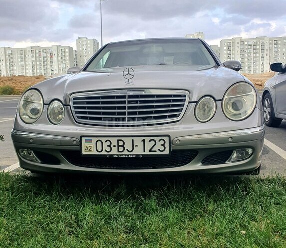 Mercedes E 220 d 2002, 319,500 km - 2.2 l - Bakı