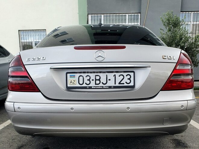 Mercedes E 220 d 2002, 319,500 km - 2.2 l - Bakı