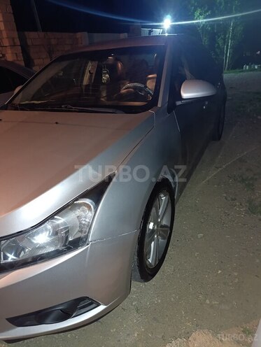 Chevrolet Cruze 2012, 291,152 km - 1.4 л - Naftalan