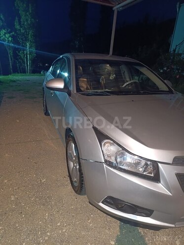 Chevrolet Cruze 2012, 291,152 km - 1.4 л - Naftalan