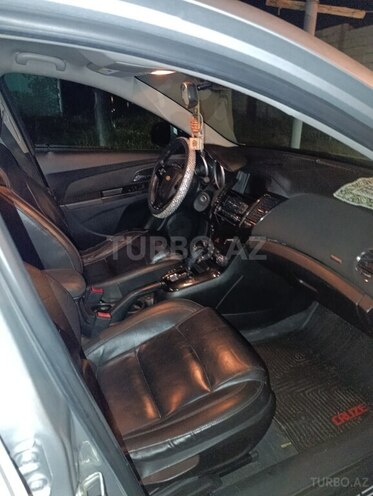 Chevrolet Cruze 2012, 291,152 km - 1.4 л - Naftalan