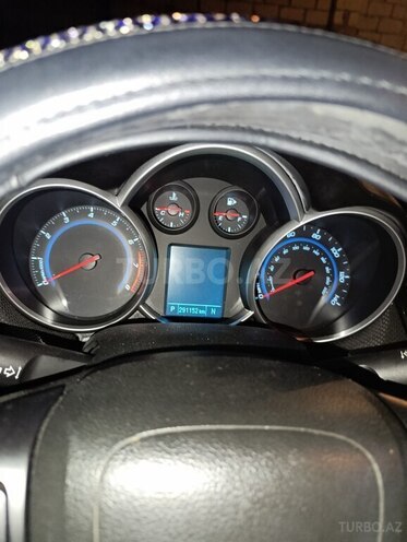 Chevrolet Cruze 2012, 291,152 km - 1.4 л - Naftalan