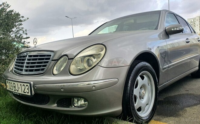 Mercedes E 220 d 2002, 319,500 km - 2.2 l - Bakı