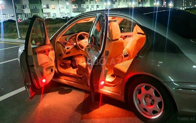 Mercedes E 220 d 2002, 319,500 km - 2.2 l - Bakı