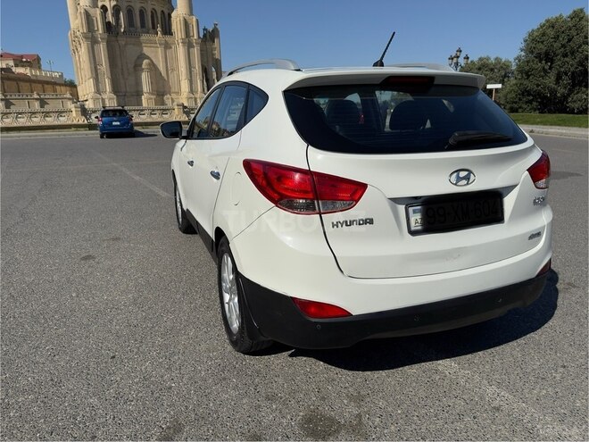 Hyundai ix35 2010, 245,000 km - 2.0 л - Bakı