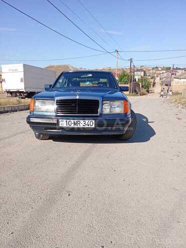 Mercedes E 200 1990, 300,000 km - 2.0 l - Bakı