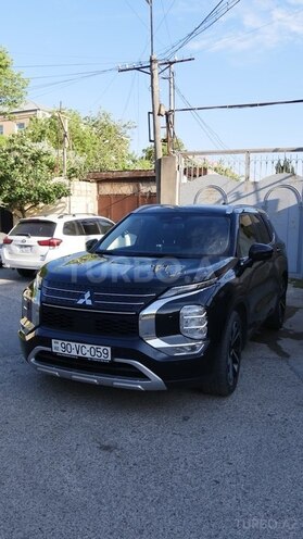 Mitsubishi Outlander 2023, 49,000 km - 2.4 л - Bakı
